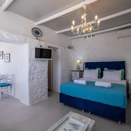 Votsalaki New In Parikia * Parikia (Paros)